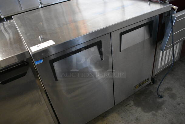 GREAT! 2014 True Model TUC-36-34 ENERGY STAR Stainless Steel Commercial 2 Door Undercounter Cooler on Commercial Casters. 115 Volts, 1 Phase. 36.5x34.5x33.5. Tested and Working! - Image 6 of 7