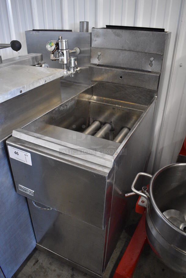 NICE! Pitco Frialator Model 43C-MS Stainless Steel Commercial Floor Style Natural Gas Powered Deep Fat Fryer. 122,000 BTU. 15x31.5x47 - Image 2 of 7