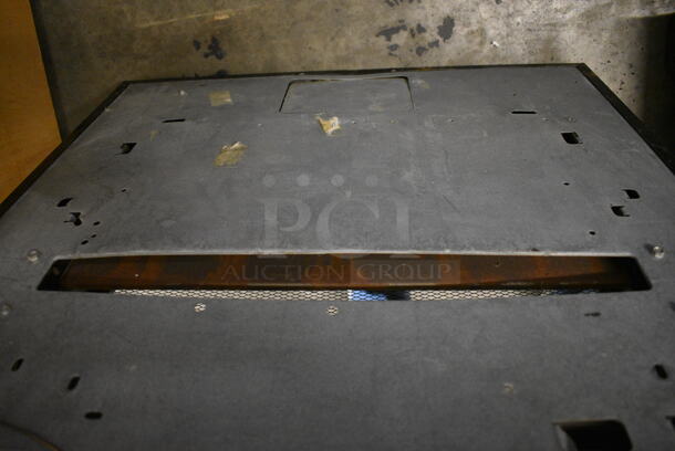 Metal Natural Gas Powered Fireplace. 26.5x7.5x23 - Image 5 of 5