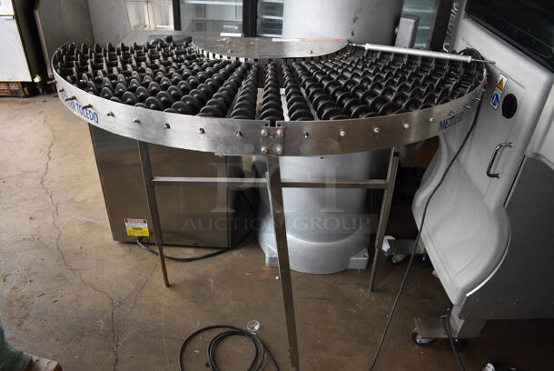 MARVELOUS! Mettler Toledo Model 0647 Solo Max Commercial Floor Style Scale w/ Model 8270 Stainless Steel Labeler and Model 0925 Stainless Steel Conveyor. 250 Volts. 64x55x62, 50x24x69, 51x26x42 - Image 2 of 10