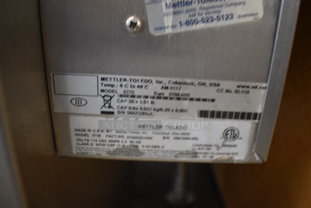 MARVELOUS! Mettler Toledo Model 0647 Solo Max Commercial Floor Style Scale w/ Model 8270 Stainless Steel Labeler and Model 0925 Stainless Steel Conveyor. 250 Volts. 64x55x62, 50x24x69, 51x26x42 - Image 7 of 10