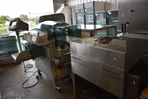 MARVELOUS! Mettler Toledo Model 0647 Solo Max Commercial Floor Style Scale w/ Model 8270 Stainless Steel Labeler and Model 0925 Stainless Steel Conveyor. 250 Volts. 64x55x62, 50x24x69, 51x26x42 - Image 8 of 10