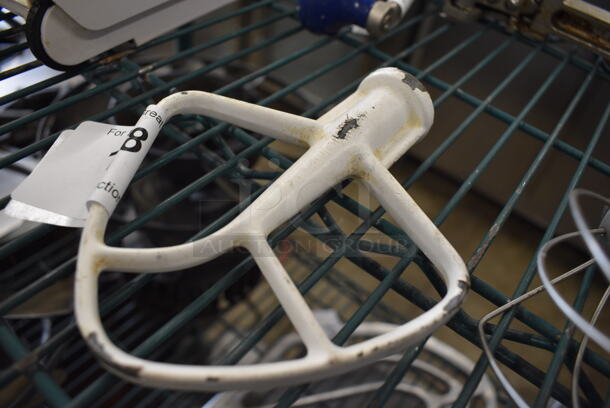 White Metal Paddle Attachment for KitchenAid Mixer. 5.5x1.5x6 - Image 2 of 3