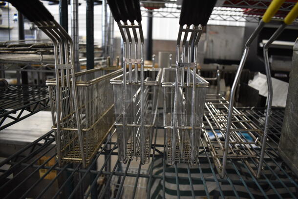 4 Various Metal Fry Baskets. Includes 25x3x9. 4 Times Your Bid! - Image 3 of 3