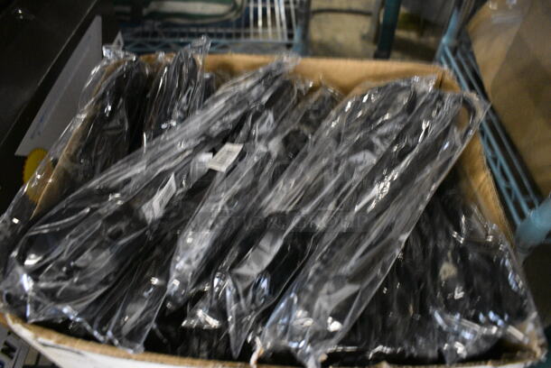 ALL ONE MONEY! Lot of Plastic Tongs. 11.5" - Image 2 of 4