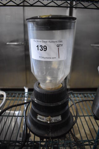 Waring Model 51BL13 Metal Commercial Countertop Blender w/ Pitcher. 120 Volts, 1 Phase. 7x7x15. Tested and Working!
