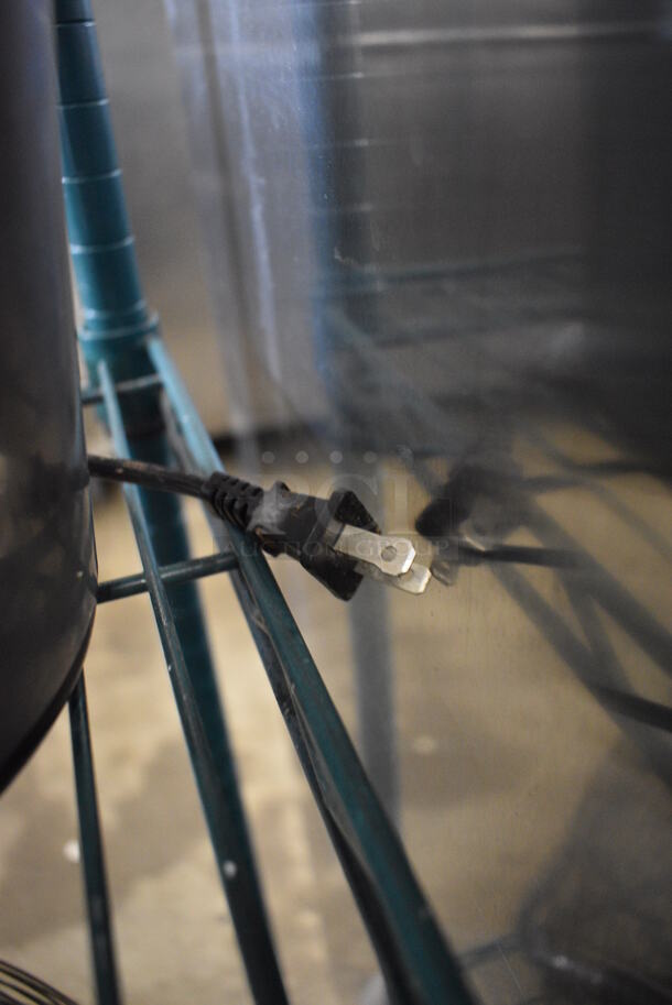 Metal Countertop Chocolate Fountain. 110 Volts, 1 Phase. 8.5x8.5x17 - Image 4 of 4