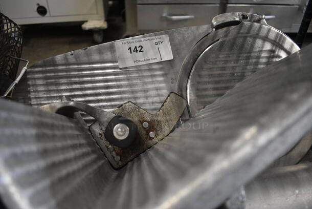 GREAT! Hobart Stainless Steel Commercial Countertop Automatic Meat Slicer. 27x24x25. Tested and Working! - Image 3 of 7