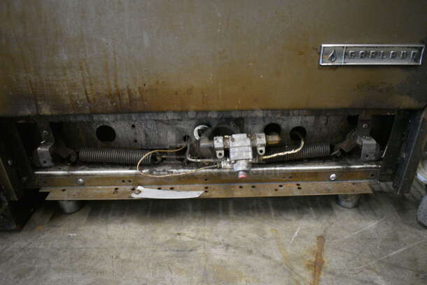 Garland Stainless Steel Commercial Propane Gas Powered 4 Burner Range w/ Oven and Backsplash. 30x32x43 - Image 8 of 10