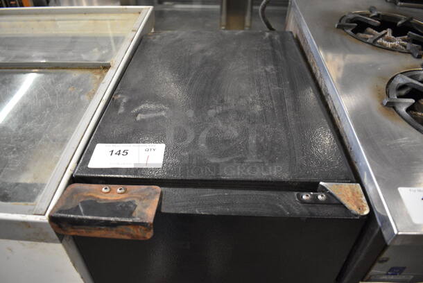 Marvel Model 1EVG9 Self Contained Ice Machine. 115 Volts, 1 Phase. 15x24x34 - Image 4 of 8