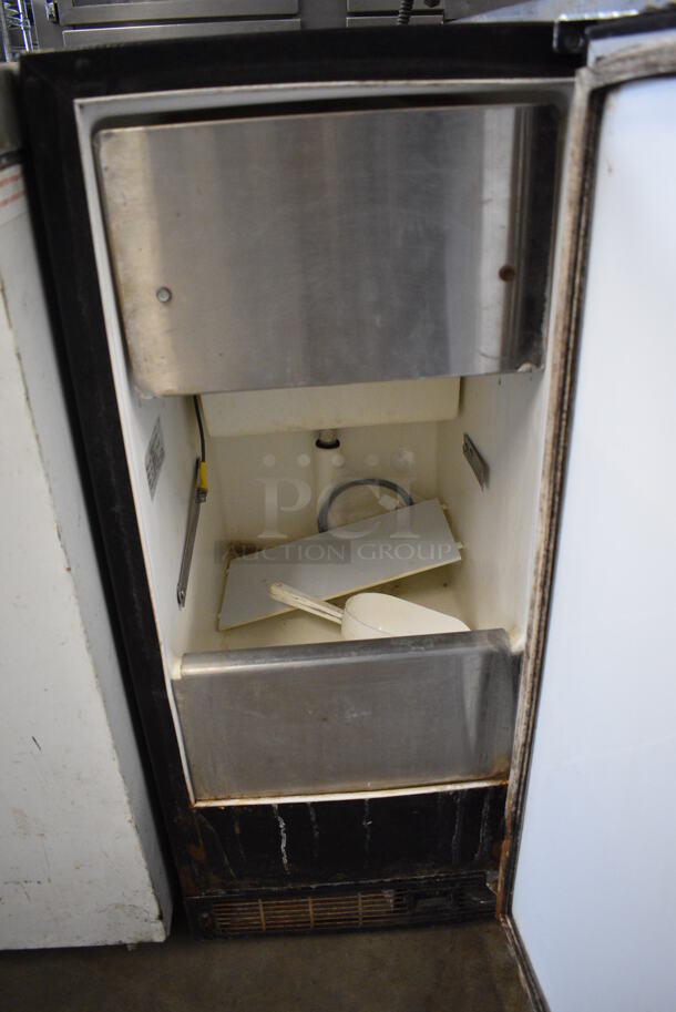 Marvel Model 1EVG9 Self Contained Ice Machine. 115 Volts, 1 Phase. 15x24x34 - Image 5 of 8