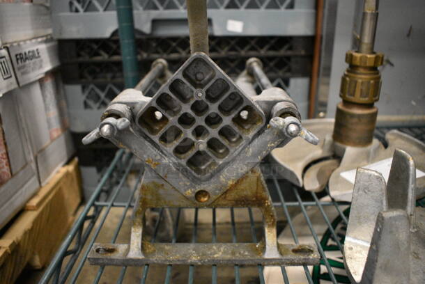Metal Countertop French Fry Cutter. 8x14.5x12 - Image 2 of 4