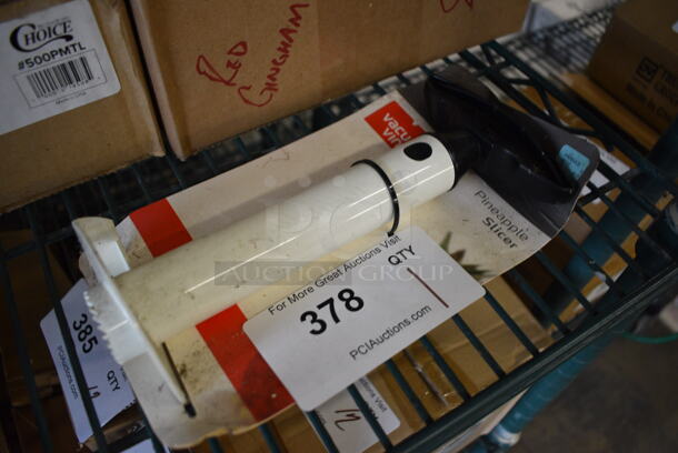BRAND NEW! Vacuvin Pineapple Slicer. 9" - Image 2 of 3