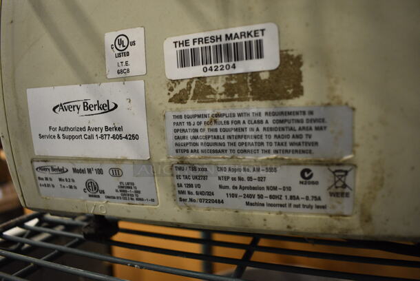 Avery Berkel Model M2100 Metal Commercial Countertop Food Portioning Scale. 110-240 Volts, 1 Phase. 15.5x18x8. Tested and Working! - Image 4 of 5