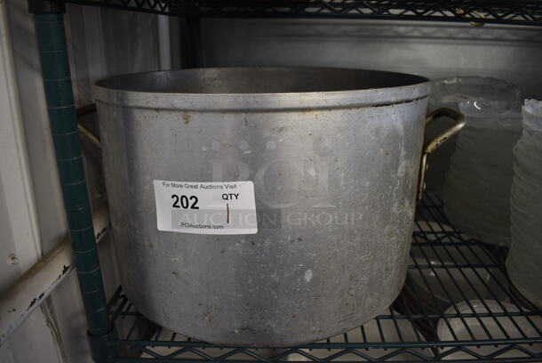 Metal Stock Pot. 19.5x16.5x10.5