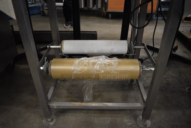 NICE! Hobart Model HWS-4 Stainless Steel Commercial Floor Style Wrapping Station w/ Hobart Model Quantum-P Scale and Label Dispenser. 120 Volts, 1 Phase. 54x38x55. Tested and Working! - Image 8 of 8