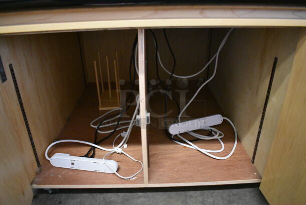 NICE! Wood Pattern Counter w/ 6 Metal Soup Kettle Food Warmers. 61x51x65. Tested and Working! - Image 5 of 9