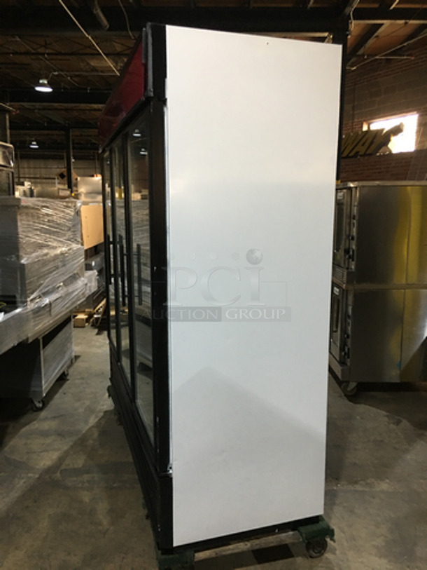 True Commercial 3 Door Reach In Cooler Merchandiser! With Poly Coated Racks! Model GDM72 Serial 12555420! 115V 1Phase! - Image 4 of 9