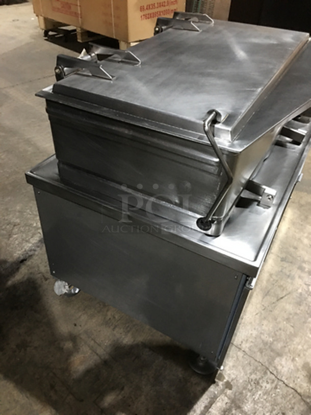 FAB! Market Forge Commercial Electric Powered Manual Tilt Skillet! All Stainless Steel! Model 1800 Serial 056955! 480V 3Phase! On Legs! - Image 4 of 9