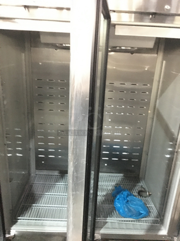 Hoshizaki Commercial 3 Door Reach In Cooler Merchandiser! With Poly Coated Racks! All Stainless Steel Body! Model CR3BFGYCL Serial E70037H! 115V 1Phase! - Image 5 of 10
