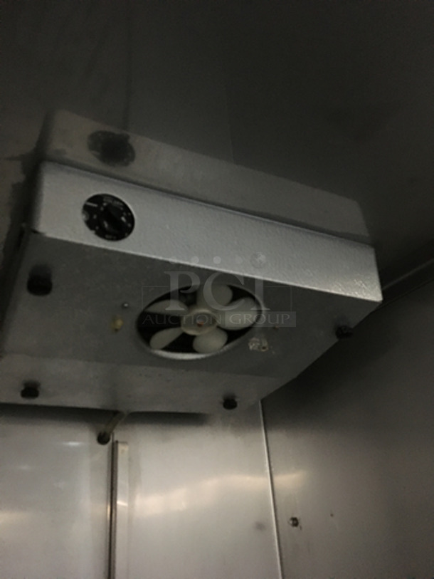 FWE Commercial Single Door Reach In Refrigerator! All Stainless Steel! Model URS10 Serial 02036281! 120V! On Casters! - Image 4 of 6