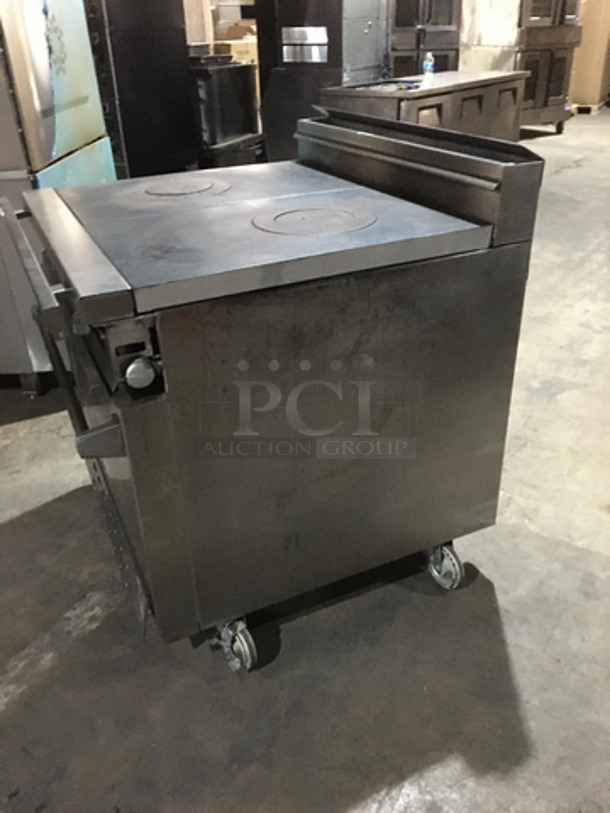 Jade Range Commercial Natural Gas Powered French Top/Hot Plate Stove! With Full Size Oven Underneath! All Stainless Steel! On Casters! - Image 2 of 9
