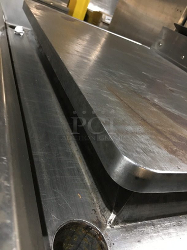 WOW! LATE MODEL 2015! Jade Range Natural Gas Powered Heavy Duty Plancha Flat Grill! On Stainless Steel Equipment Stand! With Underneath Storage Space! On Legs! - Image 6 of 8