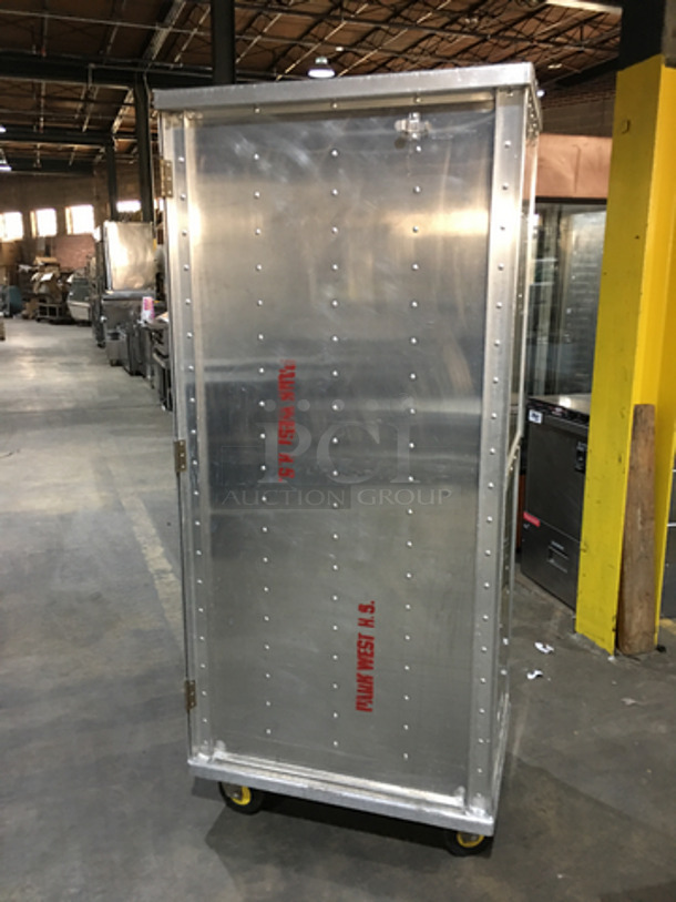 Cres Cor One Door Enclosed Food Transport Cabinet! Holds Full Size Sheet Pans! On Commercial Casters! - Image 4 of 6