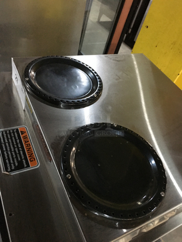 Bunn Commercial Countertop Dual Coffee Brewing Machine! Axiom Series! With 4 Coffee Pot Warming Stations! All Stainless Steel! Model AXIOM2/2TWIN Serial AXTN026390! 120/208/240V 1Phase! On Legs! - Image 5 of 8