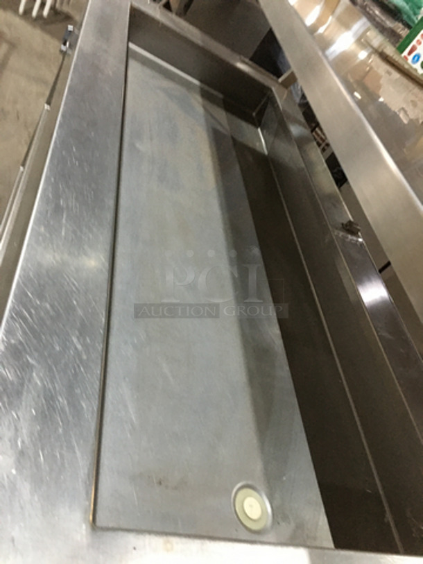 Precision Commercial Refrigerated Cold Pan! With Overhead Serving Shelf! With Sneeze Guard! With Underneath Storage Space! All Stainless Steel! Model SST2024RTNYC Serial 680620891! 120V 1Phase! On Commercial Casters! - Image 5 of 9