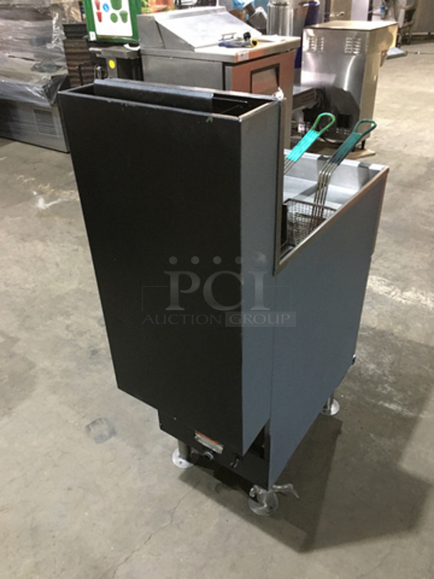 Pitco Commercial Natural Gas Powered Deep Fat Fryer! With Backsplash! With 2 Metal Frying Baskets! Model 35C+SM Serial G09LB037953! On Legs! - Image 4 of 10