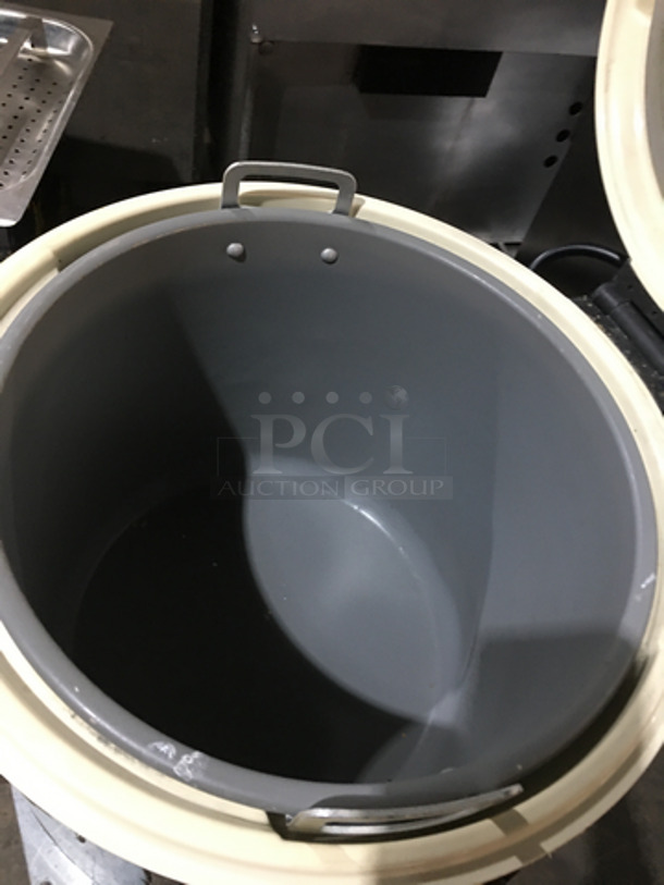 Zojirushi Commercial Countertop Electric Rice Warmer!  Model THA8039! - Image 7 of 8