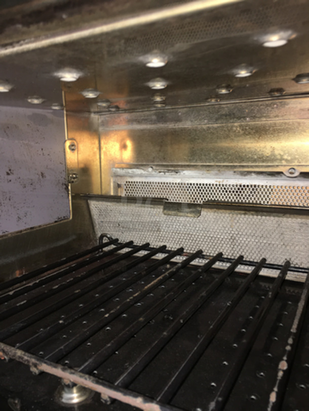 Merrychef Commercial Countertop Rapid Cook Oven! With Digital Touch Controls! All Stainless Steel! Model EIKONE4 Serial 1206213090561! 208/240V! - Image 6 of 9