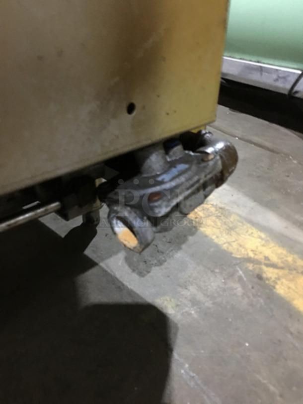 Accutemp Commercial Countertop Natural Gas Powered Flat Griddle! Accu-Steam Series! With Back & Side Splashes! All Stainless Steel! Model GGF1201A2400 Serial 11735! 120V 1Phase! On Legs! - Image 8 of 9