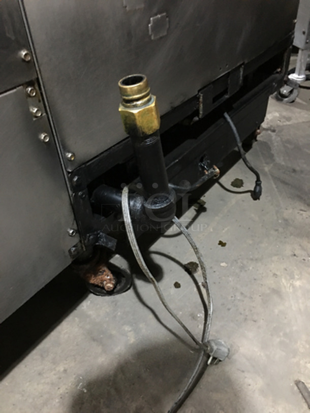 AMAZING! Frymaster Commercial Natural Gas Powered 3 Bay Deep Fat Fryer! With Fry Basket Hanging Station! With Backsplash! With Oil Filter System! All Stainless Steel! Model FMPH355CSC Serial 0803IJ0021! On Casters! Working When Removed!  - Image 12 of 12