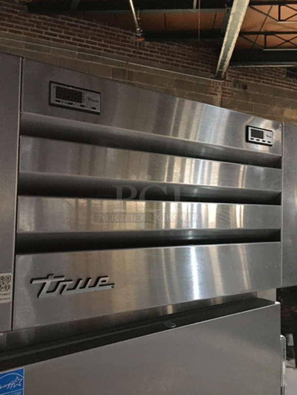 Sweet! 2015 Late Model! True Commercial Reach In Refrigerator/Freezer Combo! With 2 Half Doors! All Stainless Steel! Model STG1DT2HS Serial 8612693! 115V 1Phase! On Casters! Works Great! - Image 9 of 10