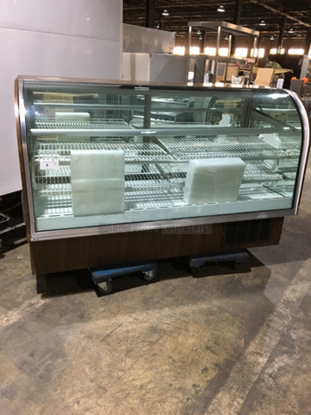 Spartan Commercial Refrigerated Bakery Showcase! With Curved Front Glass! With Sliding Back Access Doors! Model 57RO!