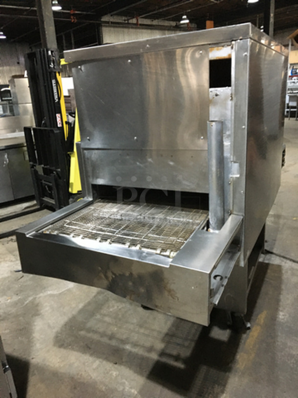 AMAZING! Middleby Marshall Commercial Electric Powered Convection Pizza Oven! All Stainless Steel! Model JS3002 Serial 33101E284154! 208V 1Phase! On Casters! - Image 4 of 10