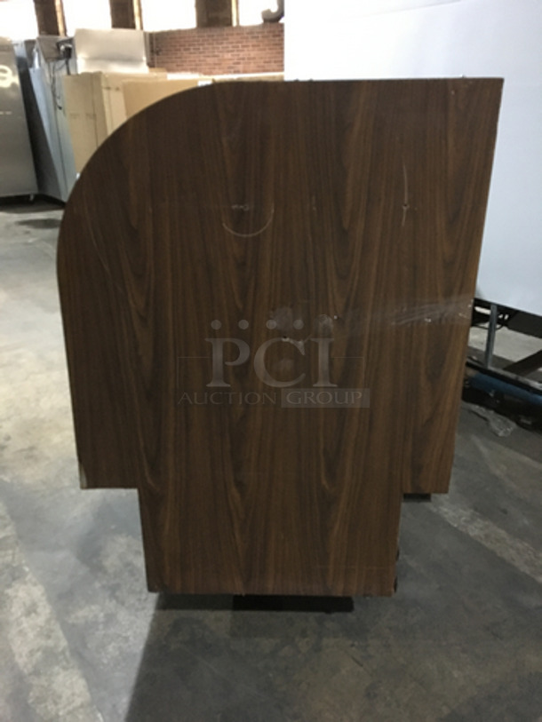 Spartan Commercial Refrigerated Bakery Showcase! With Curved Front Glass! With Sliding Back Access Doors! Model 57RO! - Image 4 of 8