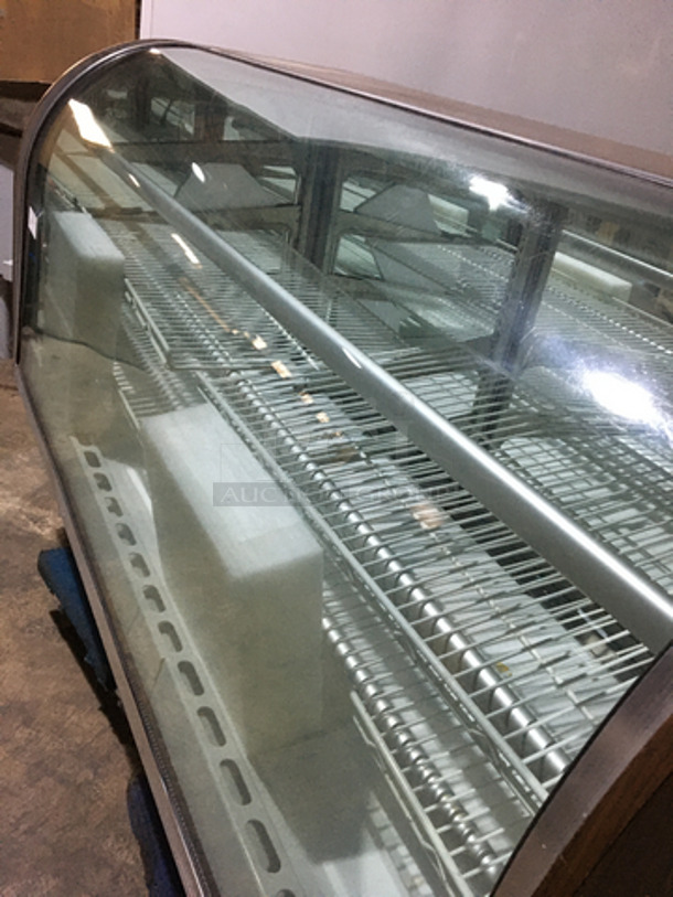 Spartan Commercial Refrigerated Bakery Showcase! With Curved Front Glass! With Sliding Back Access Doors! Model 57RO! - Image 5 of 8
