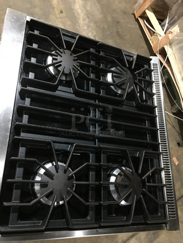 NICE! Viking Commercial Natural Gas Powered 4 Burner Stove! With Full Size Oven Underneath! All Stainless Steel! On Legs! - Image 5 of 9