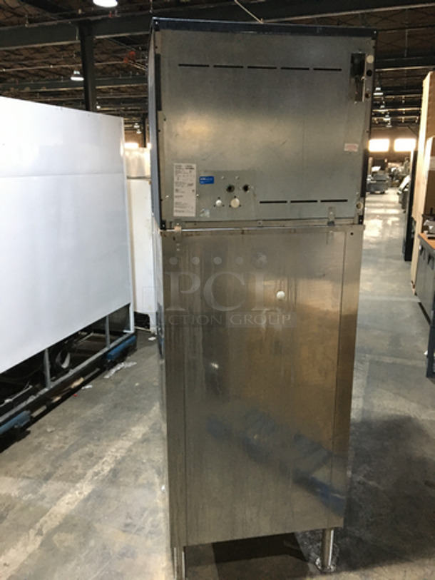 Ice-O-Matic Commercial Ice Making Machine! On Ice Bin Model B70030 Serial J0481518316! All Stainless Steel Body! Ice Machine Model ICE1006HW3 Serial 11031280012753! 208/230V 1Phase! On Legs! 2 X Your Bid! Makes One Unit! - Image 4 of 8