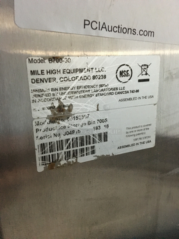 Ice-O-Matic Commercial Ice Making Machine! On Ice Bin Model B70030 Serial J0481518316! All Stainless Steel Body! Ice Machine Model ICE1006HW3 Serial 11031280012753! 208/230V 1Phase! On Legs! 2 X Your Bid! Makes One Unit! - Image 6 of 8