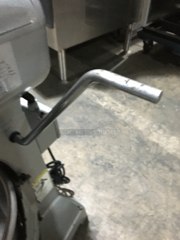 Spar Commercial 20 Quart Planetary Mixer! All Stainless Steel! With Bowl! With Dough Hook, Whip, & Paddle Attachments! Model 7MXJ Serial 0306239! 110V 1Phase! - Image 8 of 11