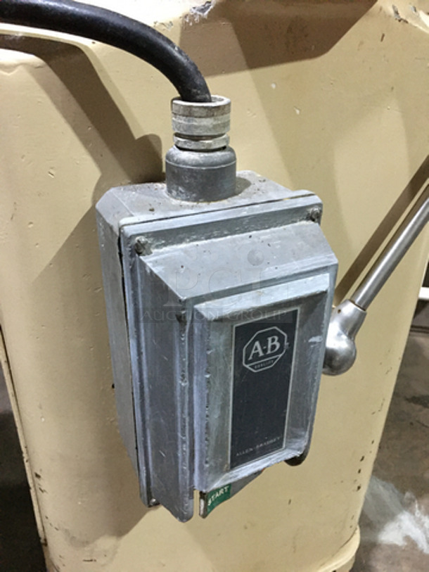 Eberhardt Commercial Floor Style Dough Divider! With 36 Section Die Rounding Plate! - Image 8 of 10