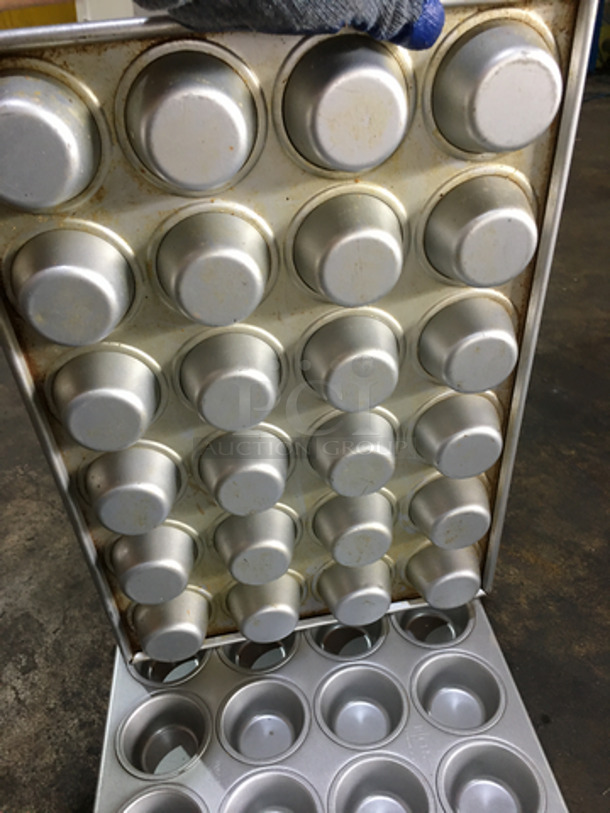 24 Hole Cupcake/Muffin Baking Pan! 3 X Your Bid! - Image 4 of 5