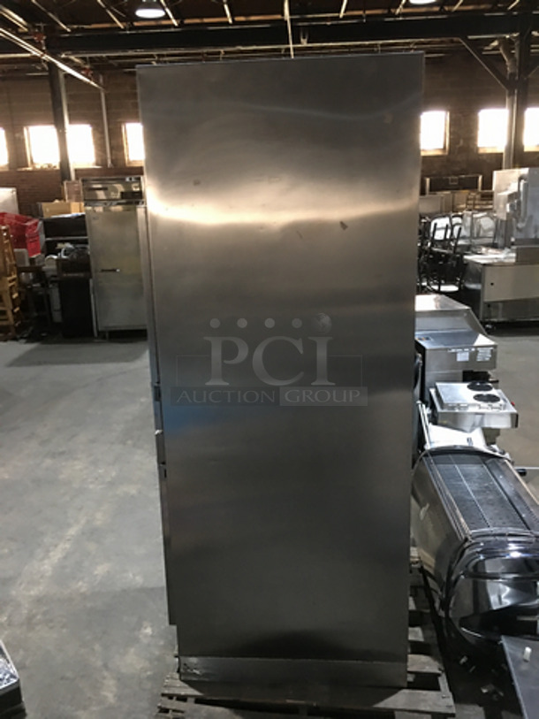 Traulsen Commercial Reach In Refrigerator! With 2 Half Doors! All Stainless Steel! Model RDT132WUT Serial 156310! 115V 1Phase! - Image 3 of 10