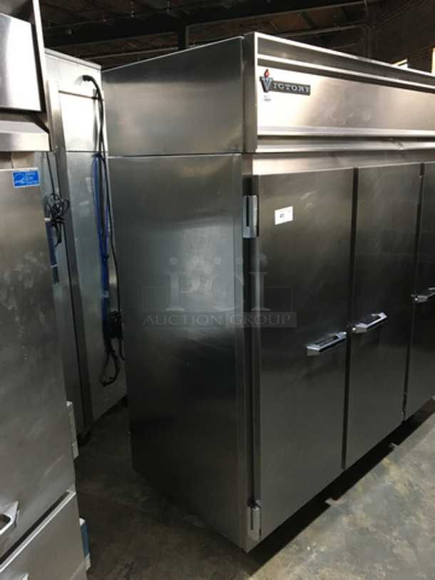Victory Commercial 3 Door Reach In Freezer! All Stainless Steel! Model FS3DS7 Serial P9836I28! 208/230V 1Phase! On Casters! - Image 4 of 10