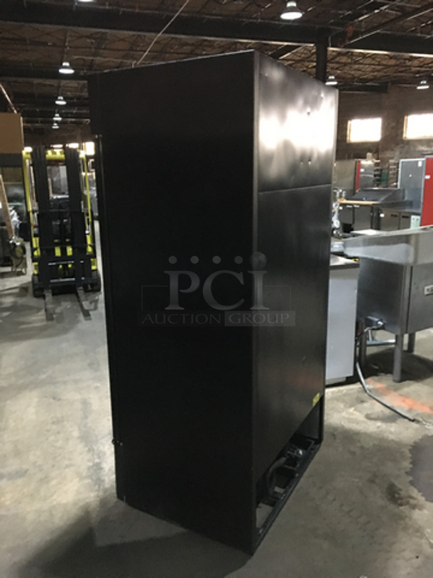 True Commercial 2 Door Reach In Cooler Merchandiser! With Poly Coated Racks! Model GDM35LD Serial 8044115! 115V 1Phase! - Image 4 of 9