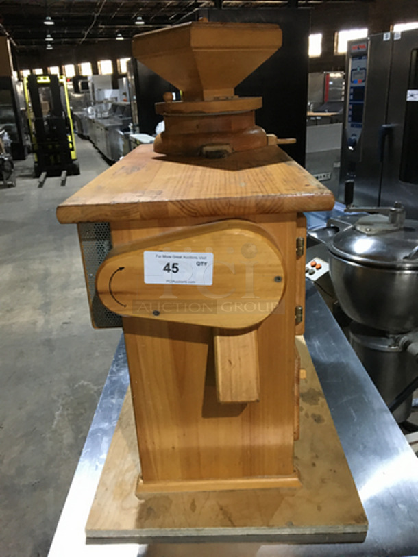 NICE! Green Wooden Style Dough/Flour Sifting Station!